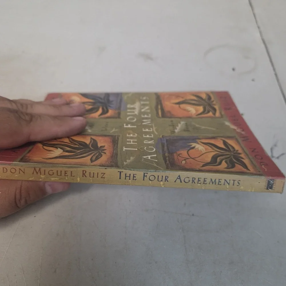 The Four Agreements: A Practical Guide to Personal Freedom (A Toltec - VERY GOOD